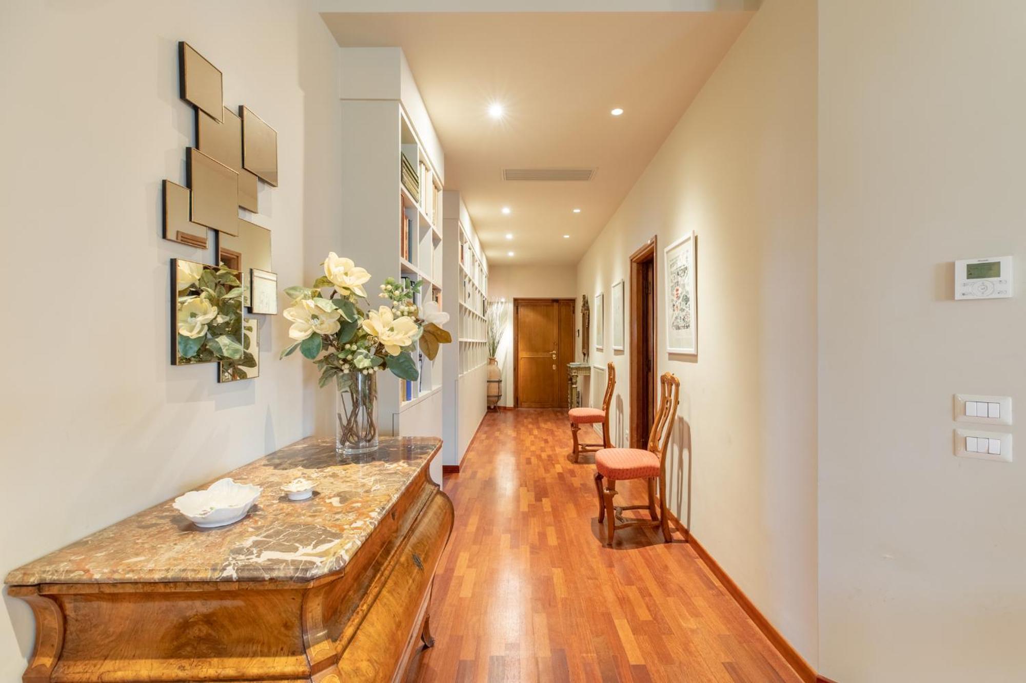 Apartment Iflat Penthouse Chic Near Piazza Del Popolo Rom