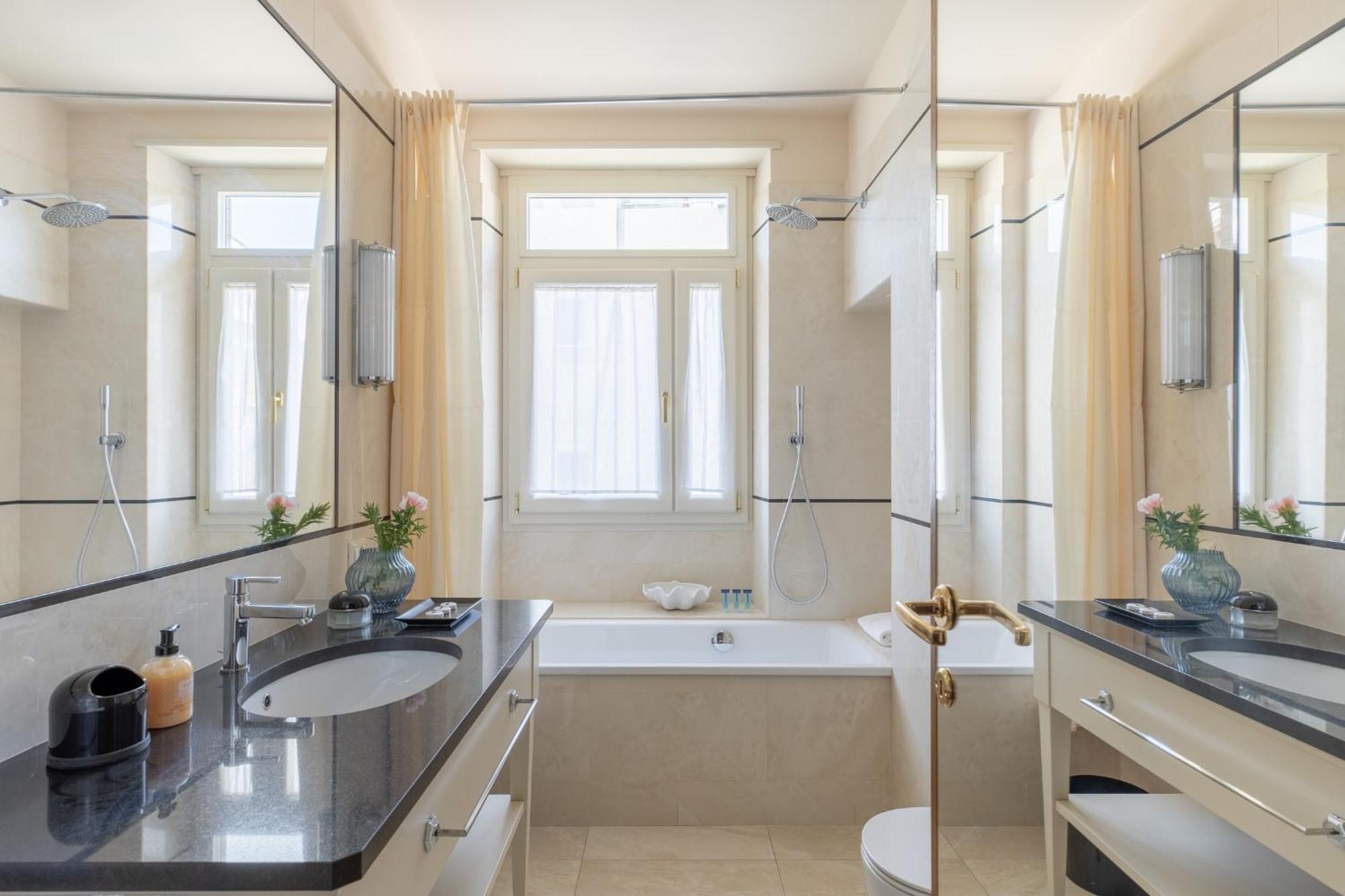 Apartment Iflat Penthouse Chic Near Piazza Del Popolo Rom